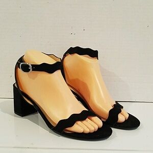 CHINESE LAUNDRY BLACK DRESSY SHOES (sz 9)